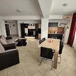 Ionut Summerland Апартаменты *